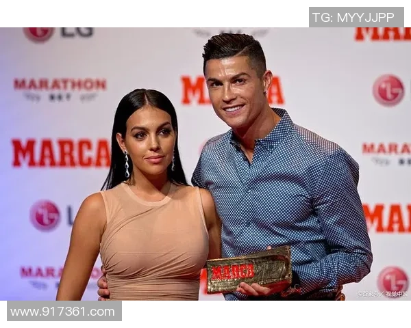 足球明星心动女友大揭秘盘点全球顶级球员的爱情故事与伴侣名单 足球明星心动女友大揭秘盘点全球顶级球员的爱情故事与伴侣名单